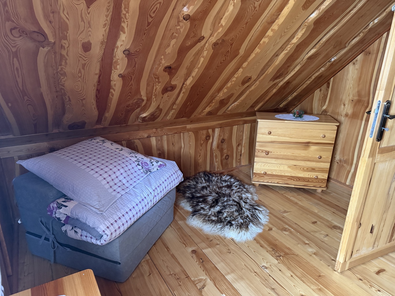 Sypialnia – ujęcie 2